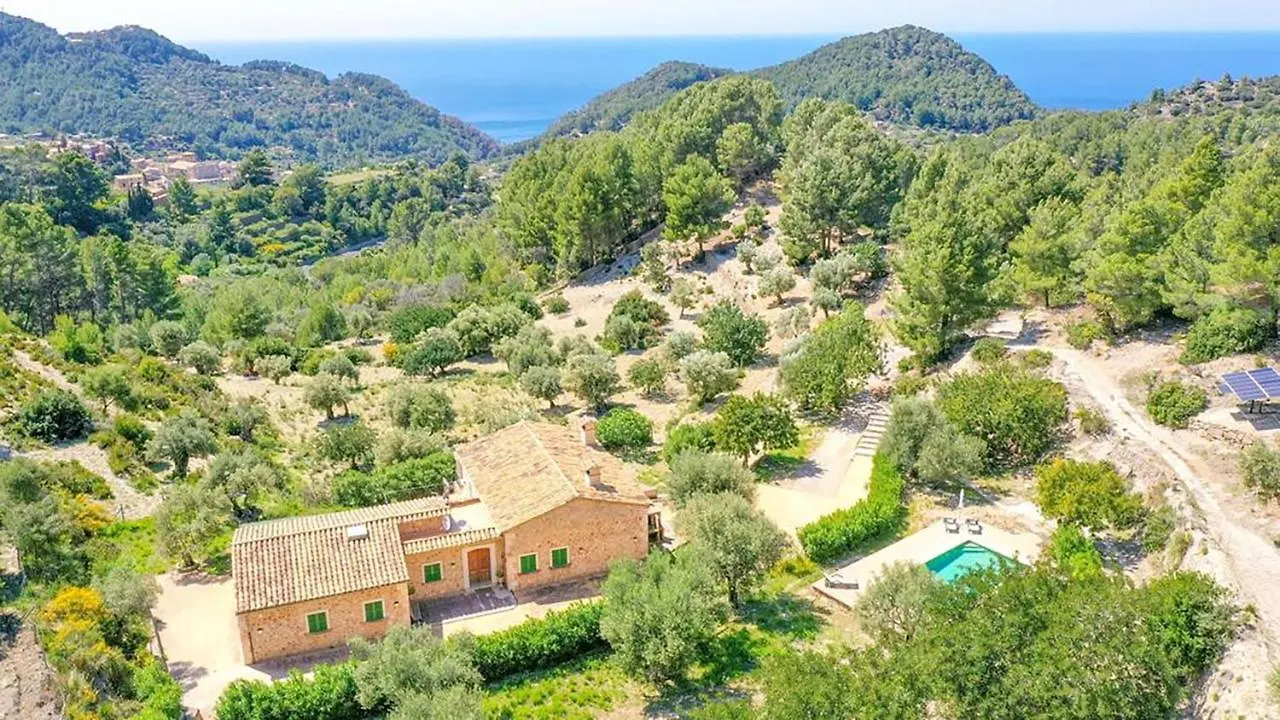 Villa Son Llarg, Estallencs의 연락처