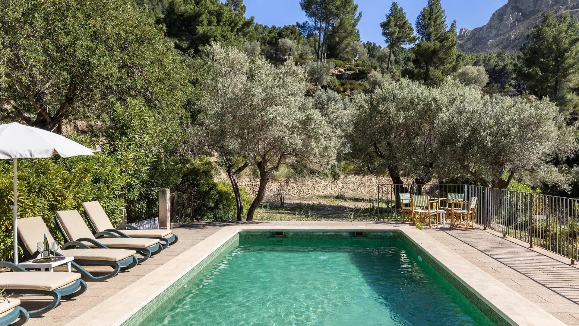Villa Son Llarg, Estallencs 에스텔렌치스